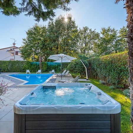 Villa Martimar With Pool And Hot Tub In Istria Rosini Extérieur photo