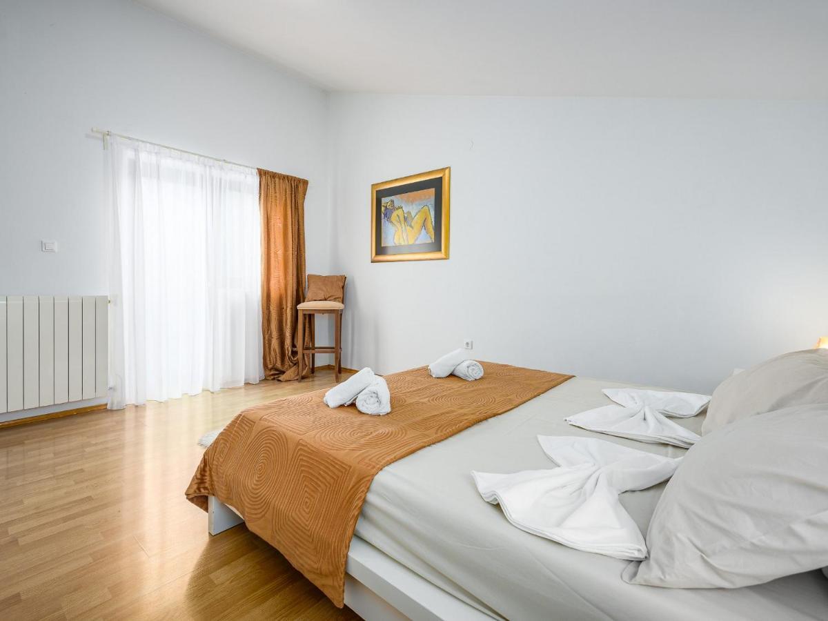 Villa Martimar With Pool And Hot Tub In Istria Rosini Extérieur photo