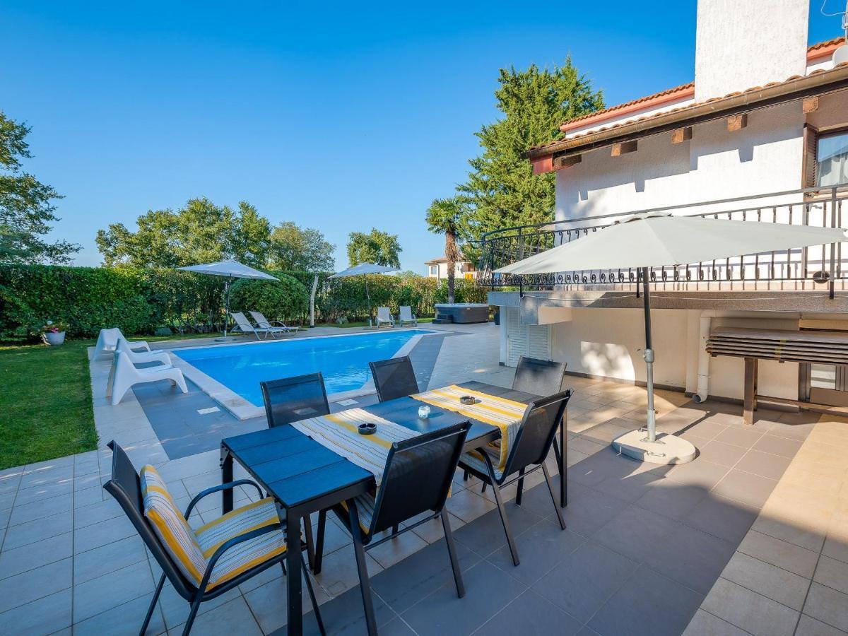 Villa Martimar With Pool And Hot Tub In Istria Rosini Extérieur photo